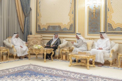 الحكام يواصلون تقبل التهاني برمضان