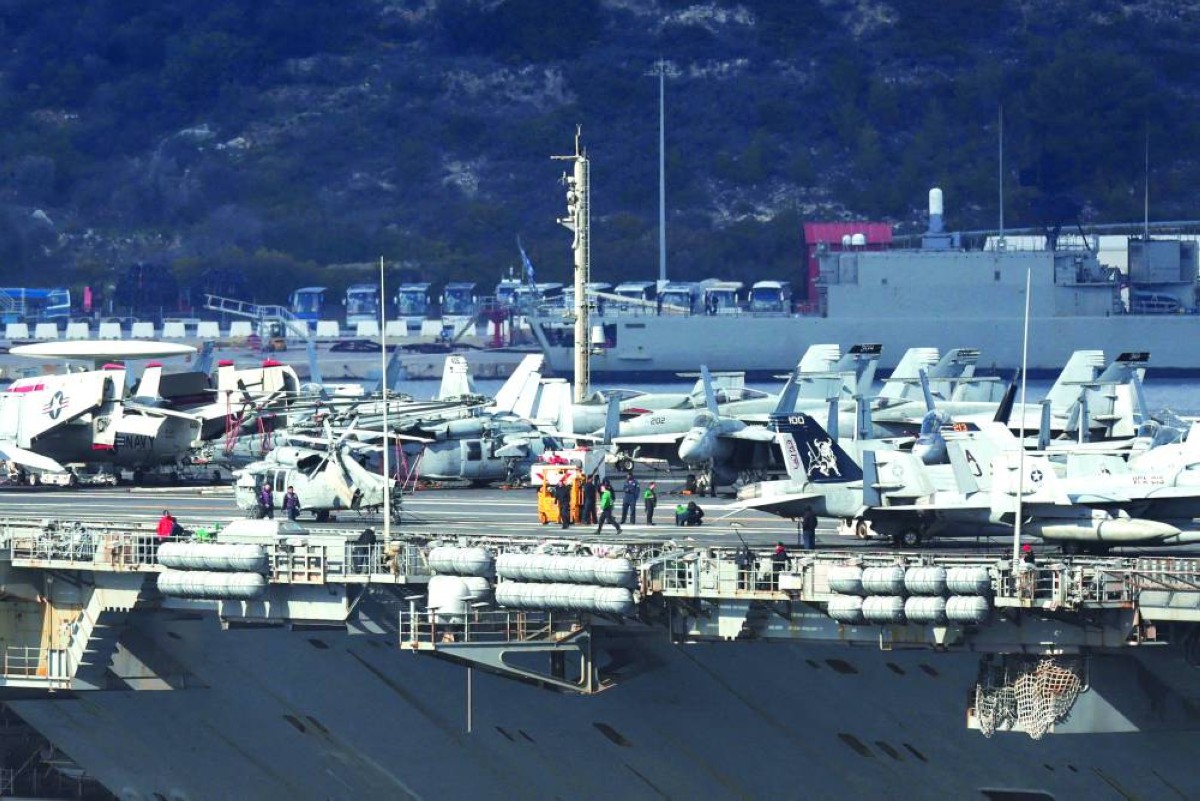 حاملة الطائرات الأمريكية «يو إس إس جيرالد آر فورد» لدى وصولها إلى المياه اليونانية