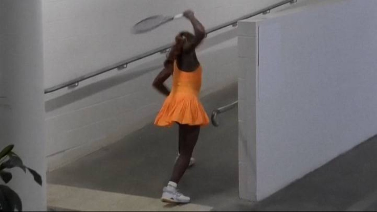 بطولة صغيرة تقدم حلاً مبتكراً لغضب لاعبات التنس