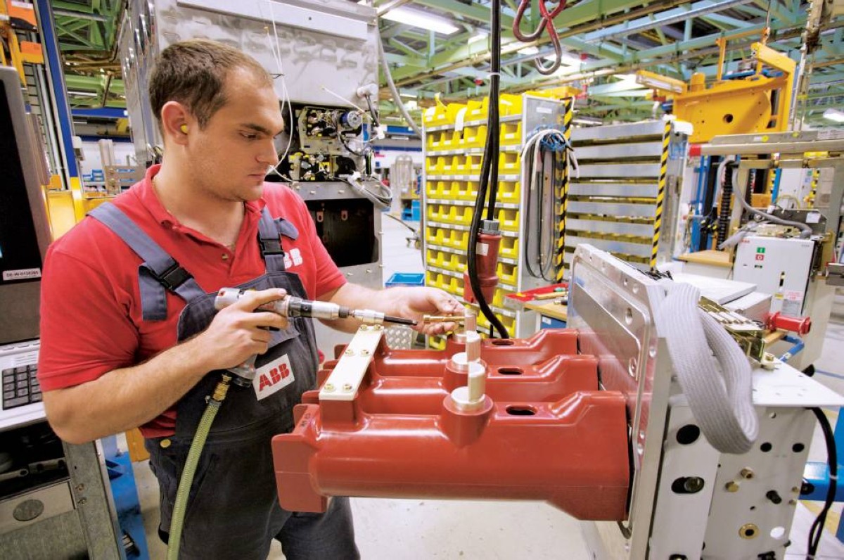 ارتفاع الأجور في ألمانيا 2025 رغم تباطؤ الإنتاجية