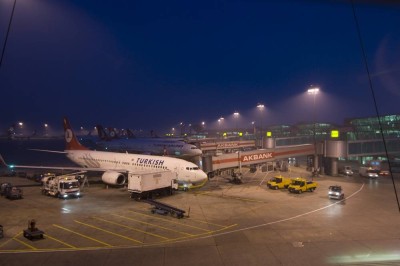 مطار اسطنبول يعلن إلغاء الرحلات إلى طهران مساء الجمعة