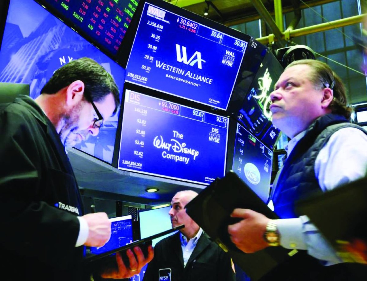 صداع الذكاء الاصطناعي يضغط على «وول ستريت» في فبراير