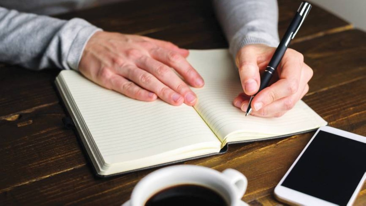 مستخدمو اليد اليسرى أكثر تنافسية وقوة