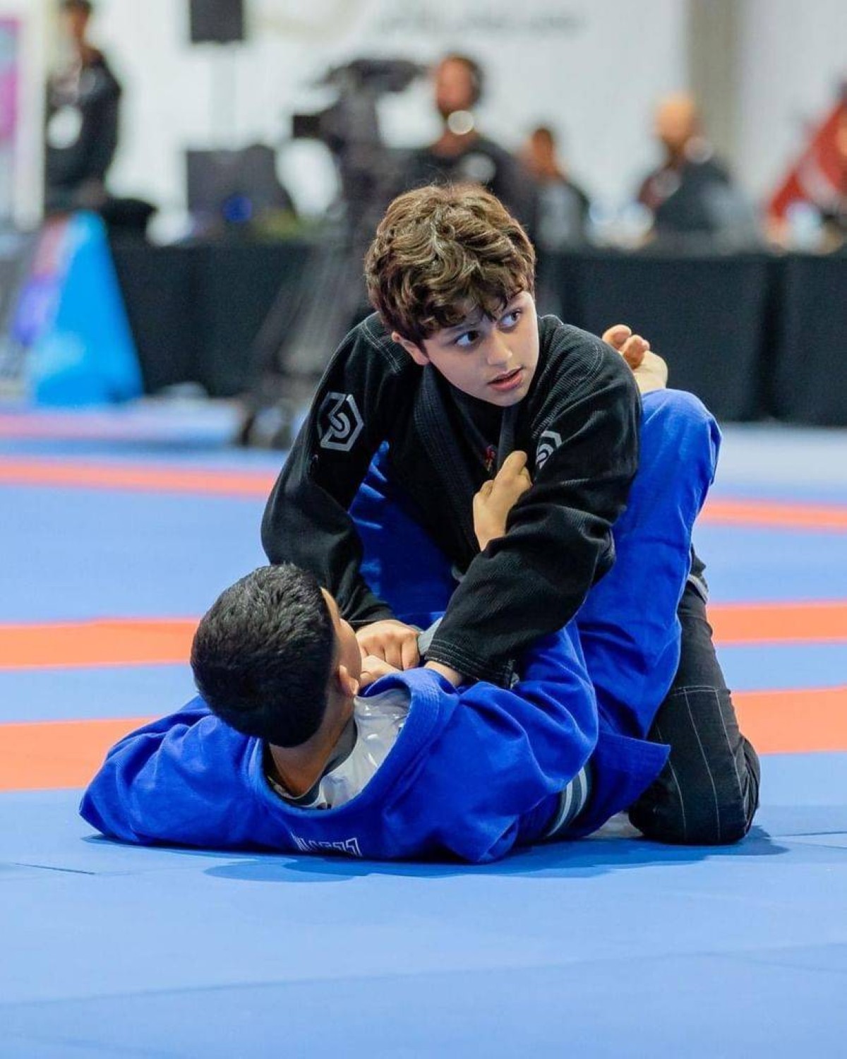 انطلاقة قوية لمنافسات الجوجيتسو في بطولة منصور بن زايد الرمضانية