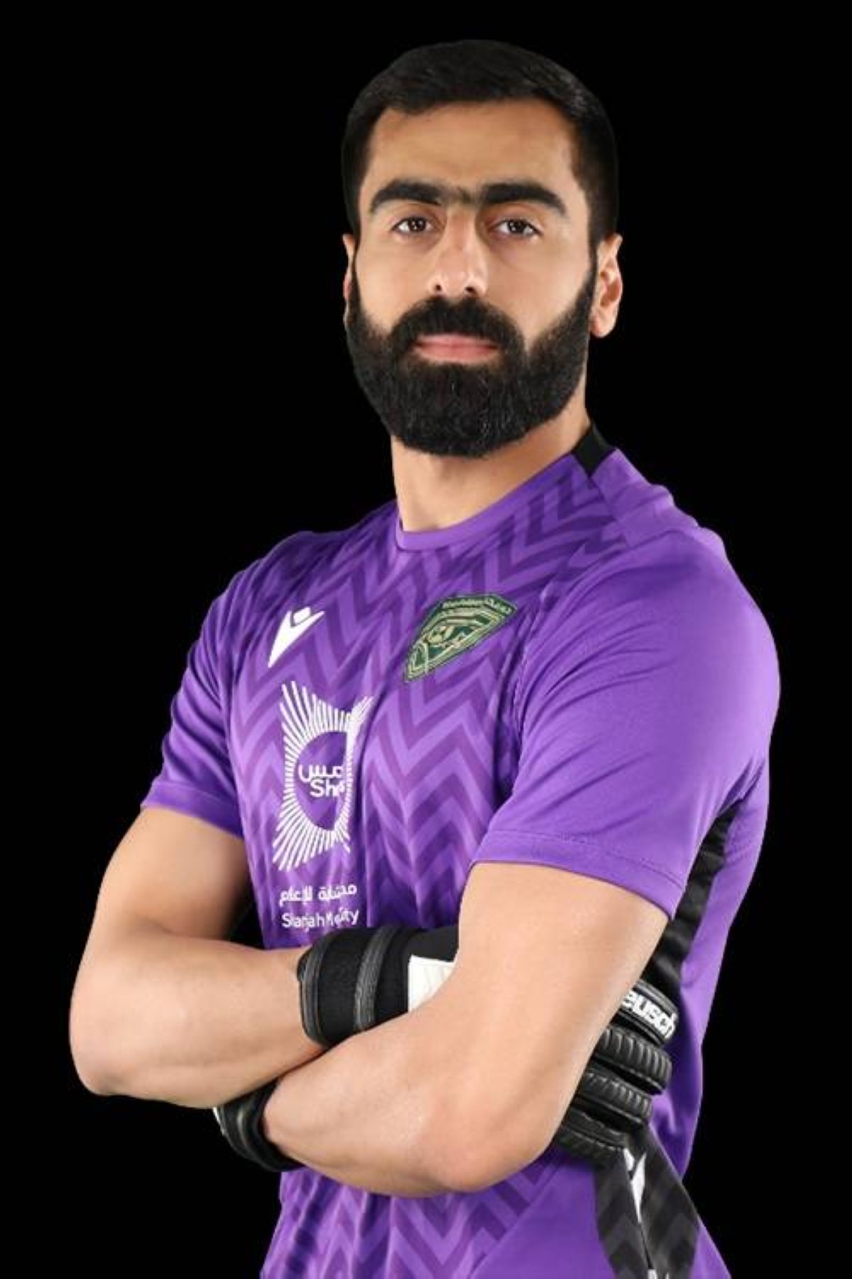 90 هدفاً في شباك 3 حراس.. أرقام متباينة بين المعاناة والتألق في دوري المحترفين