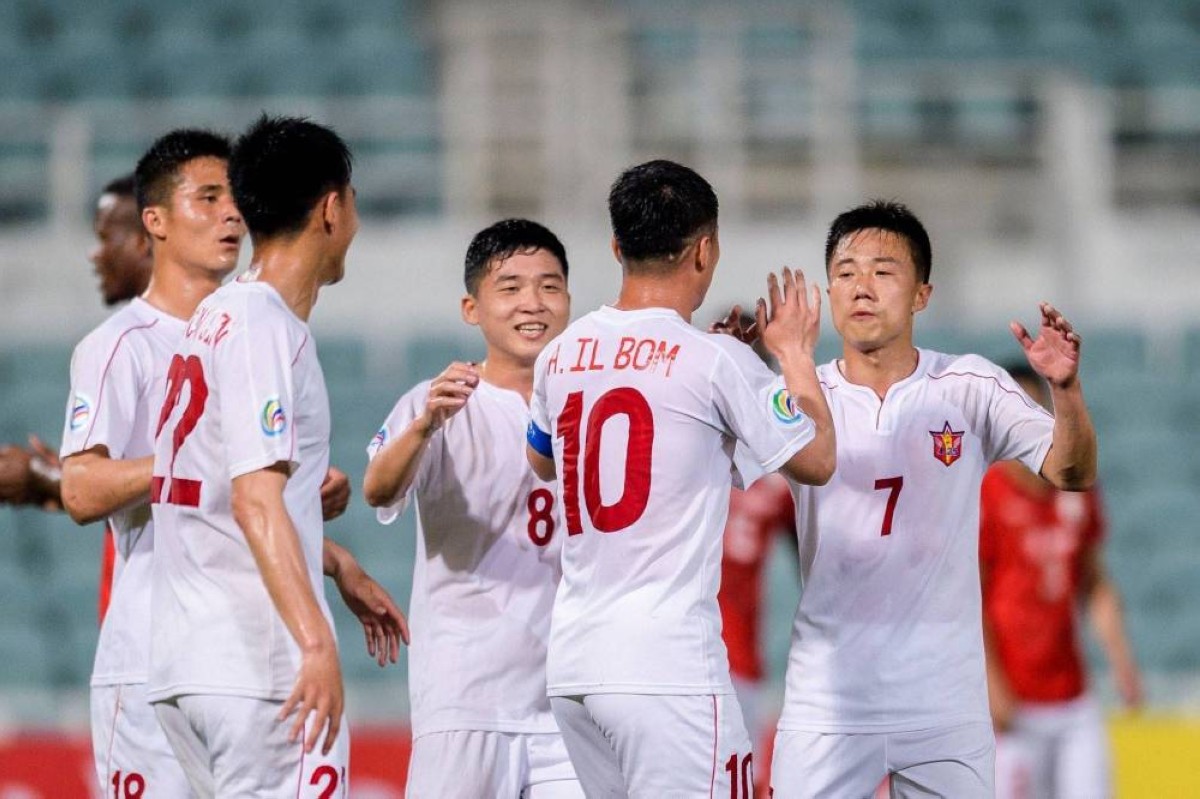 حقائق مدهشة عن كرة القدم في كوريا الشمالية.. تحديد المباريات قبل يوم من موعدها