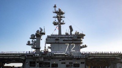 ماذا يعني الرقم "72" على حاملة الطائرات أبراهام لنكولن؟