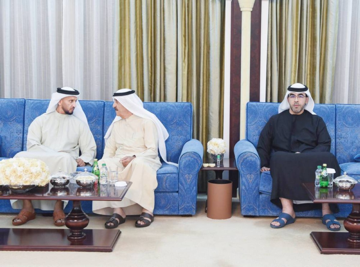 سعود المعلا وأحمد بن سعود خلال استقبال عبدالله آل حامد