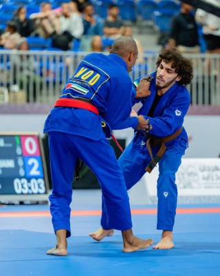 نادي بني ياس بطلا لفئة الكبار في ختام منافسات الجوجيتسو ببطولة الشيخ منصور بن زايد الرمضانية