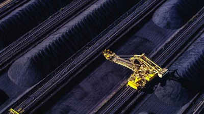 الفحم يعود إلى الواجهة وسط تصاعد مخاوف الطاقة الأوروبية