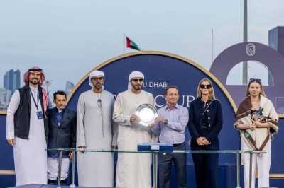 ختام السباق الـ13 للخيول في مضمار أبوظبي بتتويج الفائزين في 7 أشواط
