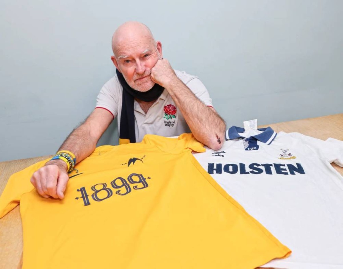 مشجع منحوس يهرب من إحباط توتنهام ليشاهد هزيمة تاريخية لإنجلترا