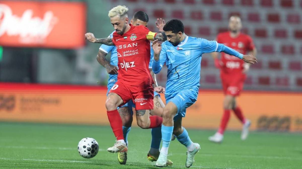 مباراة شباب الأهلي ودبا الفجيرة في الدوري الإماراتي