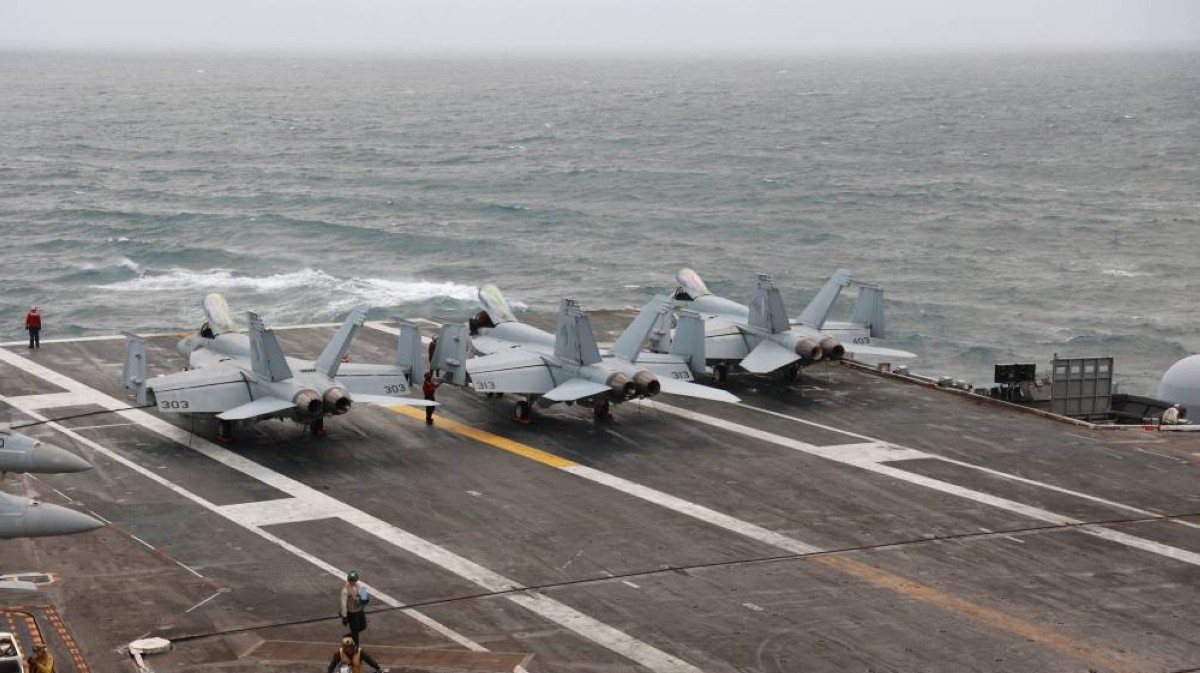 الحياة على حافة الموت.. ما أصعب وظيفة على متن حاملة الطائرات؟