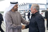 ملك الأردن يغادر البلاد وذياب بن محمد بن زايد في مقدمة مودعيه