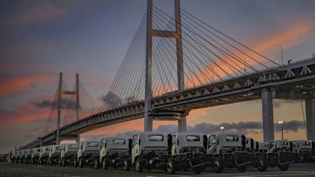 تباطؤ نمو صادرات اليابان مع ضغوط الرسوم وتراجع الطلب الصيني