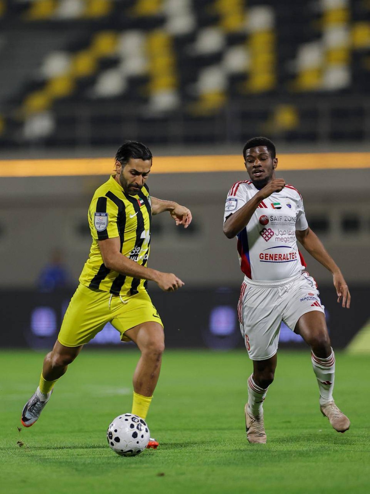 محمد اليماحي: كلباء بعيد عن الهبوط… وتحية لجنود الإمارات البواسل