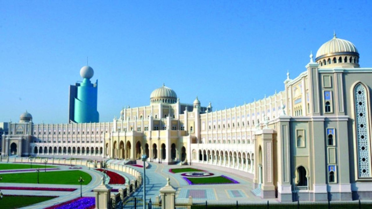 بلدية الشارقة تؤكد استعدادها الكامل لاستقبال عيد الفطر المبارك