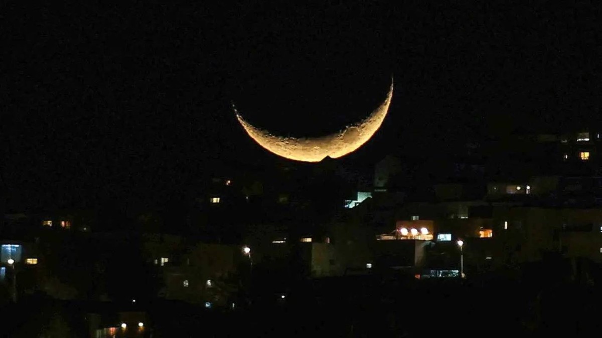 عيد الفطر اليوم في 3 دول وغداً في 21 دولة