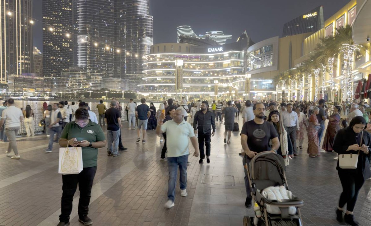 حركة نشيطة بجوار برج خليفة خلال العيد 