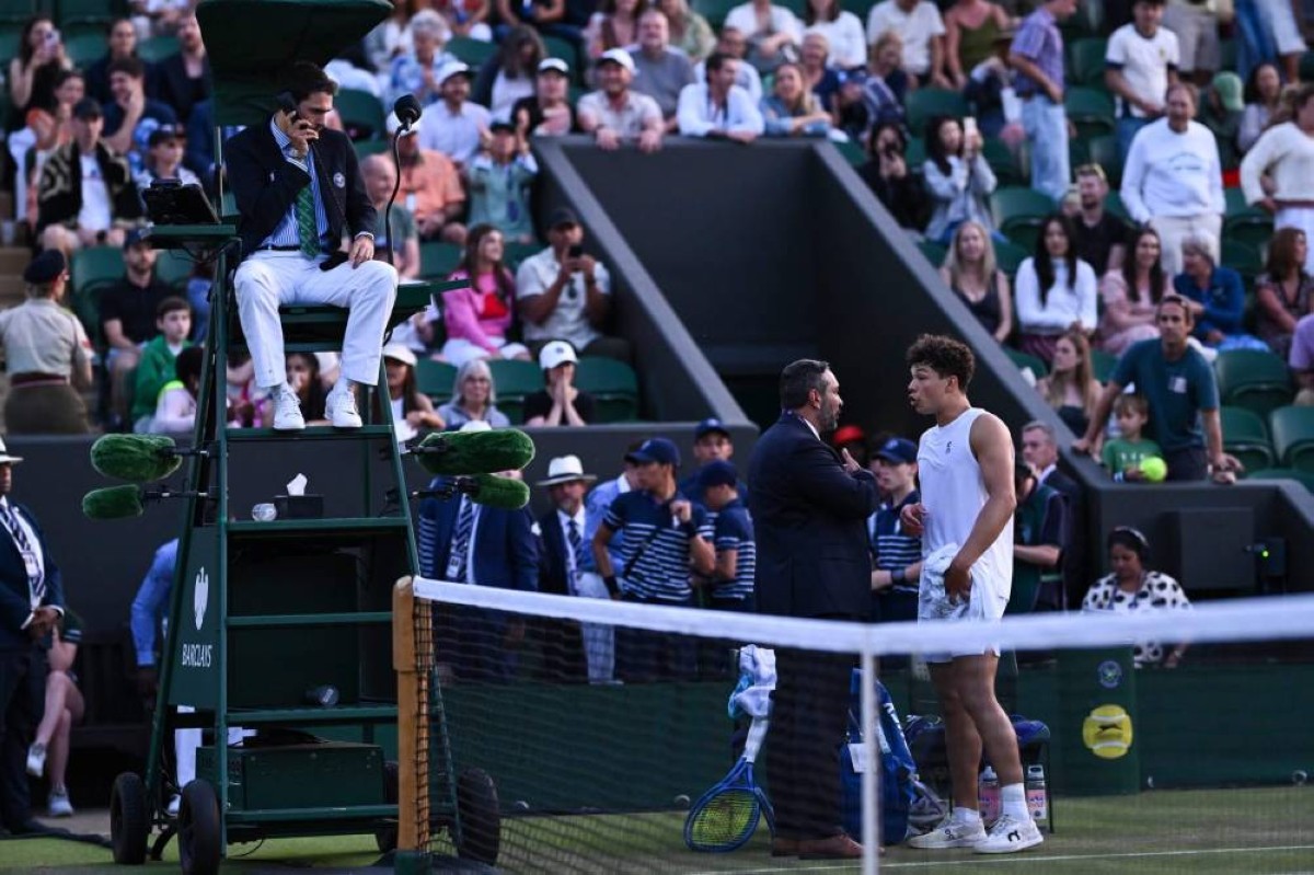 «فار» تنقذ ويمبلدون للتنس من جدل النجوم