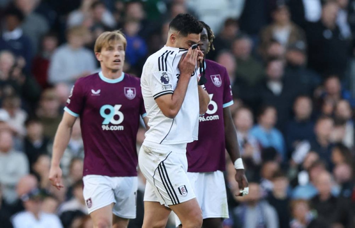 مشهد مؤثر بعد هدف فولهام الثالث في مرمى بيرنلي