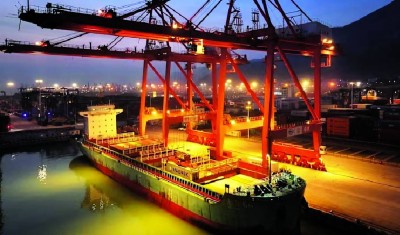 النظام التجاري العالمي يمكنه تجاوز «صدمة إيران» بفضل آليات العولمة