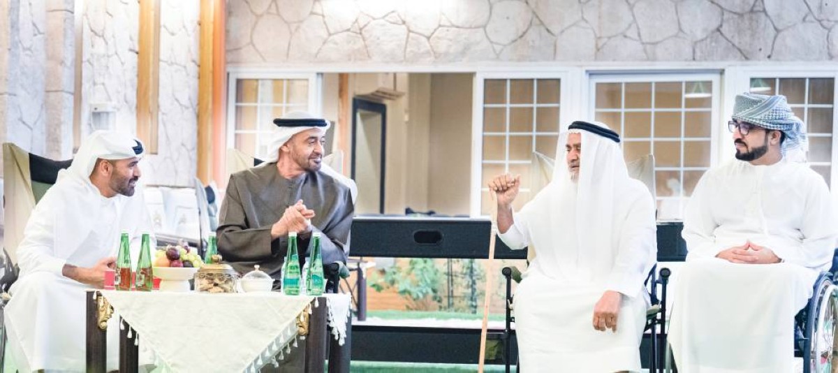 محمد بن زايد خلال زيارة حمد البلوشي