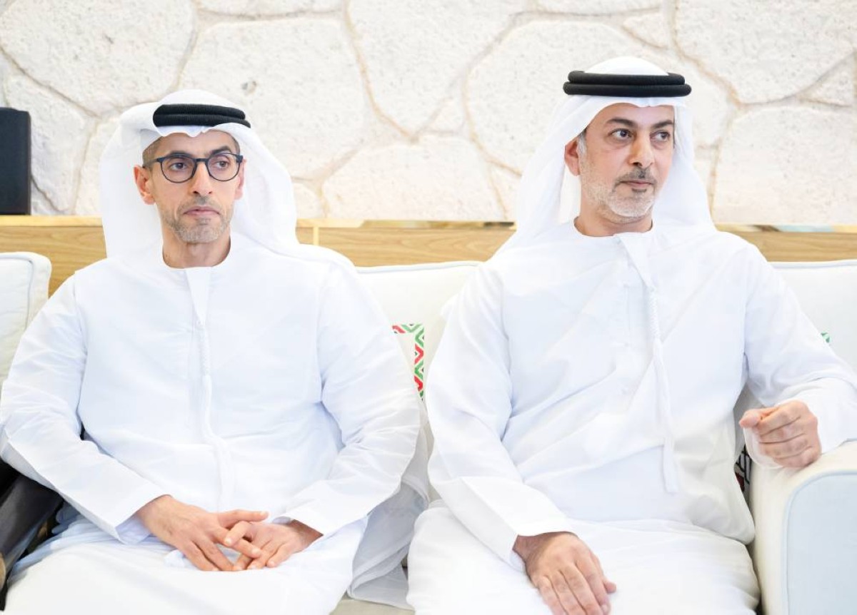  عمر وخالد بن زايد خلال الزيارة 