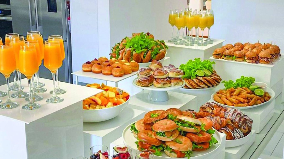 فوالة العيد و«كسرة عود» في الإمارات.. أصالة الموروث وكرم الضيافة