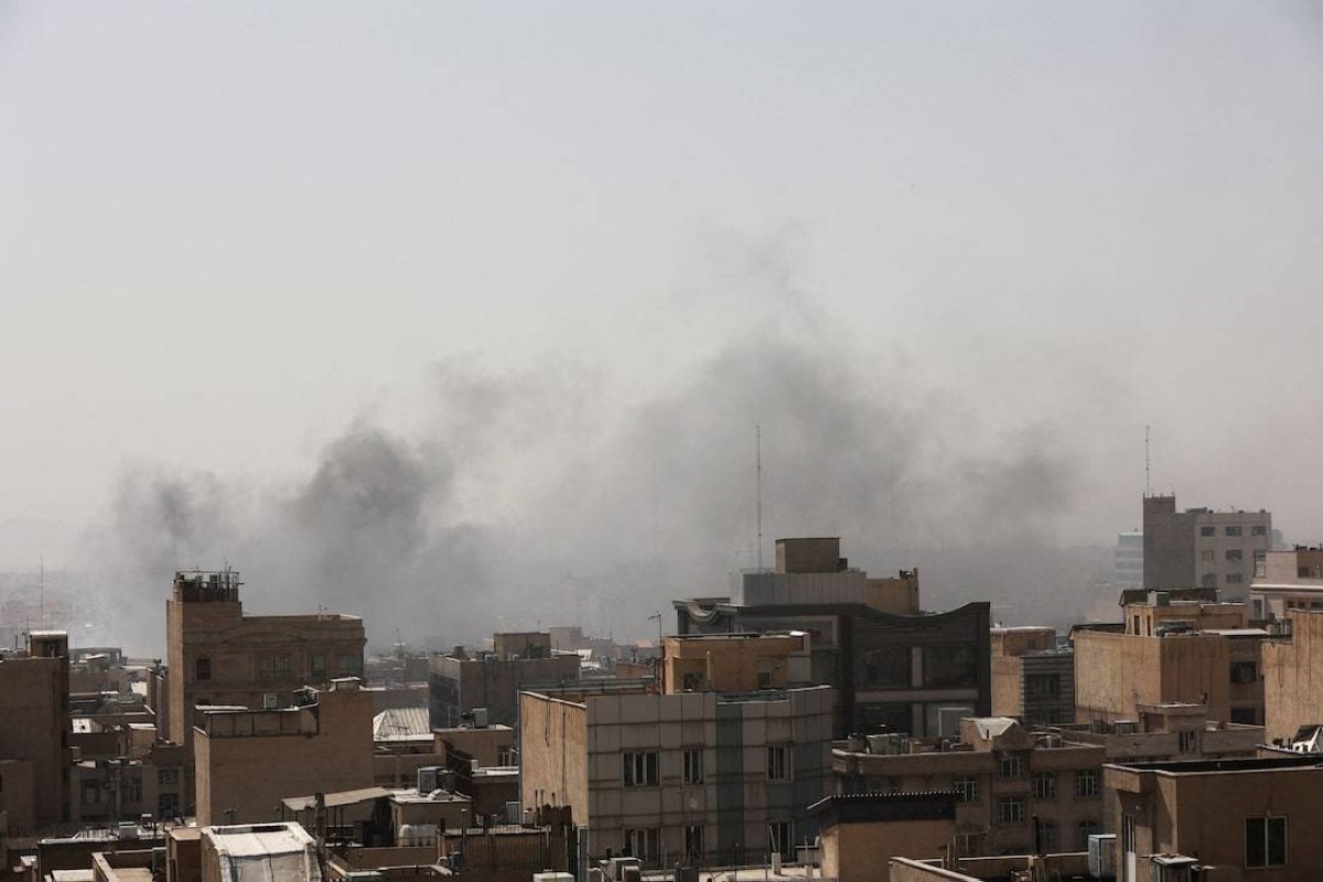 إيران.. دوي انفجارات عنيفة في طهران