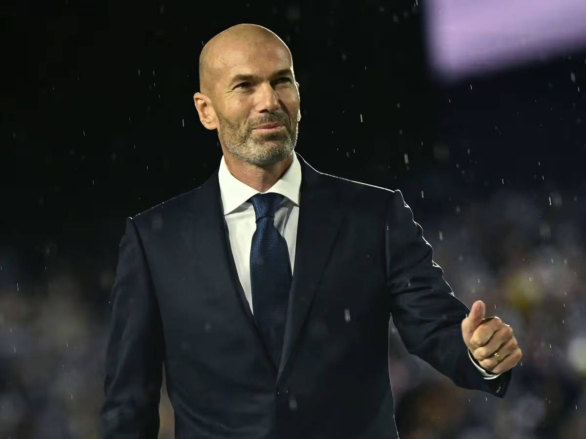 الاتحاد الفرنسي يحسم ملف المدرب الجديد.. وزيدان الأقرب