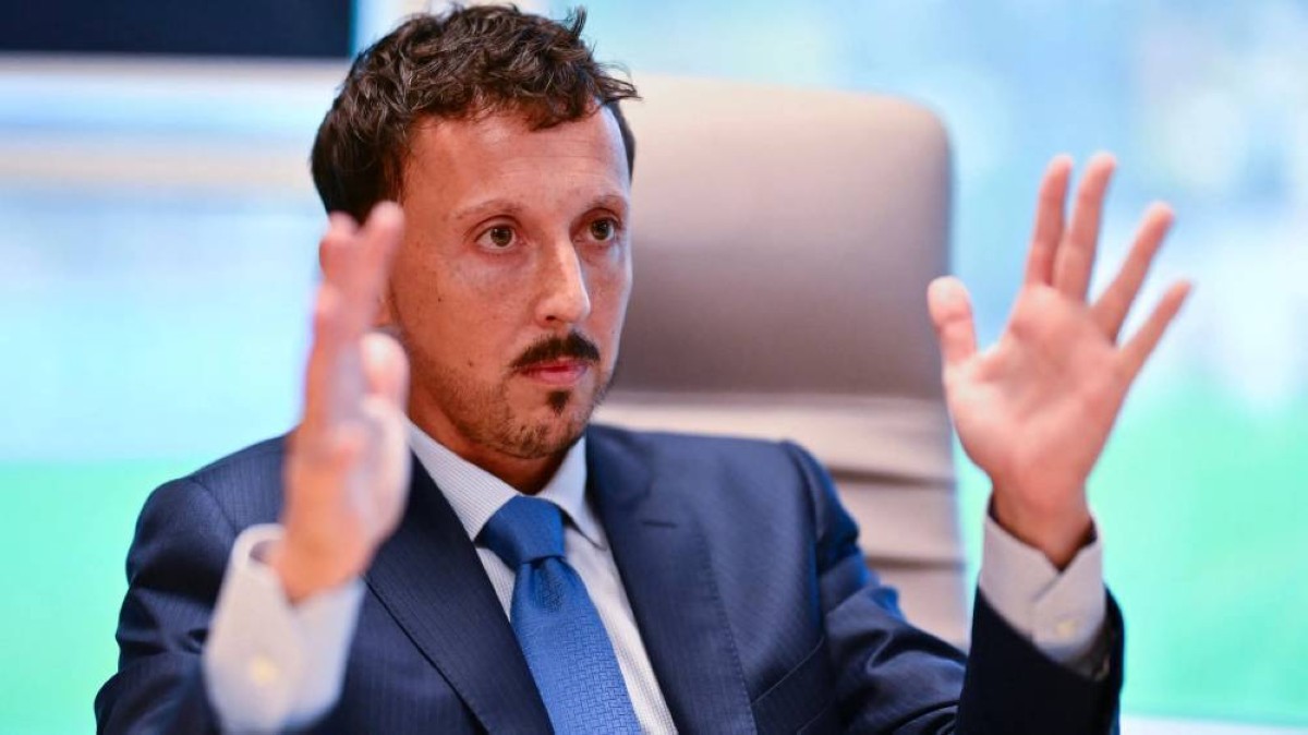 مارسيليا ينهي حقبة لونجوريا بعد سنوات بلا ألقاب