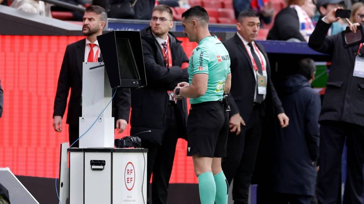 ماذا لو اختفت تقنية الفيديو من «الليغا»؟