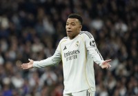 خطأ طبي مزعوم في تشخيص إصابة مبابي يثير أزمة داخل ريال مدريد