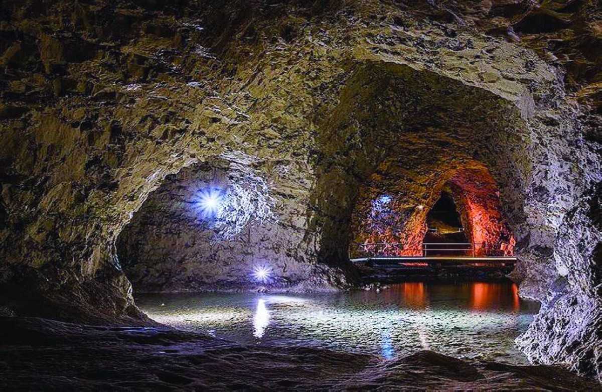 تقنية تنقل الصوت عبر طبقات الصخر