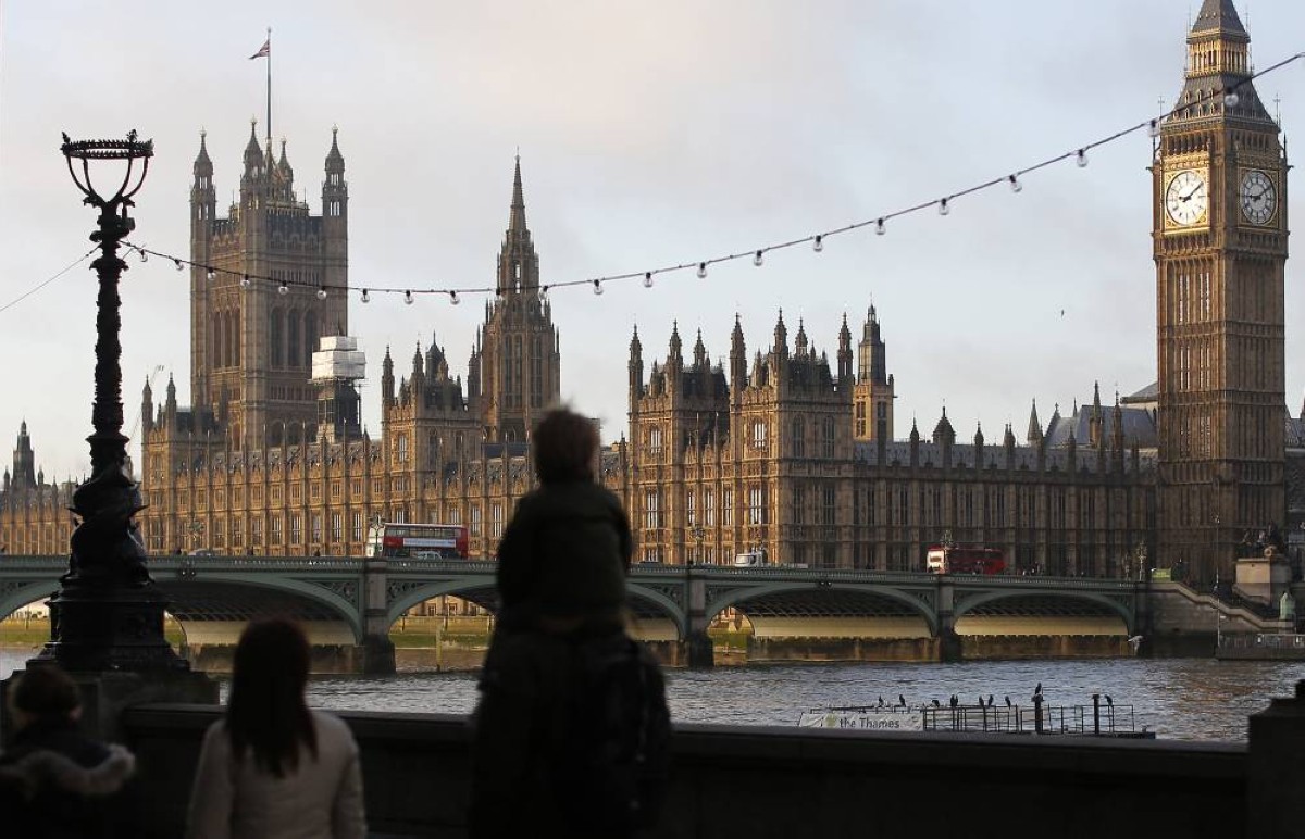 تكاليف الطاقة تعصف بتوقعات النمو في بريطانيا