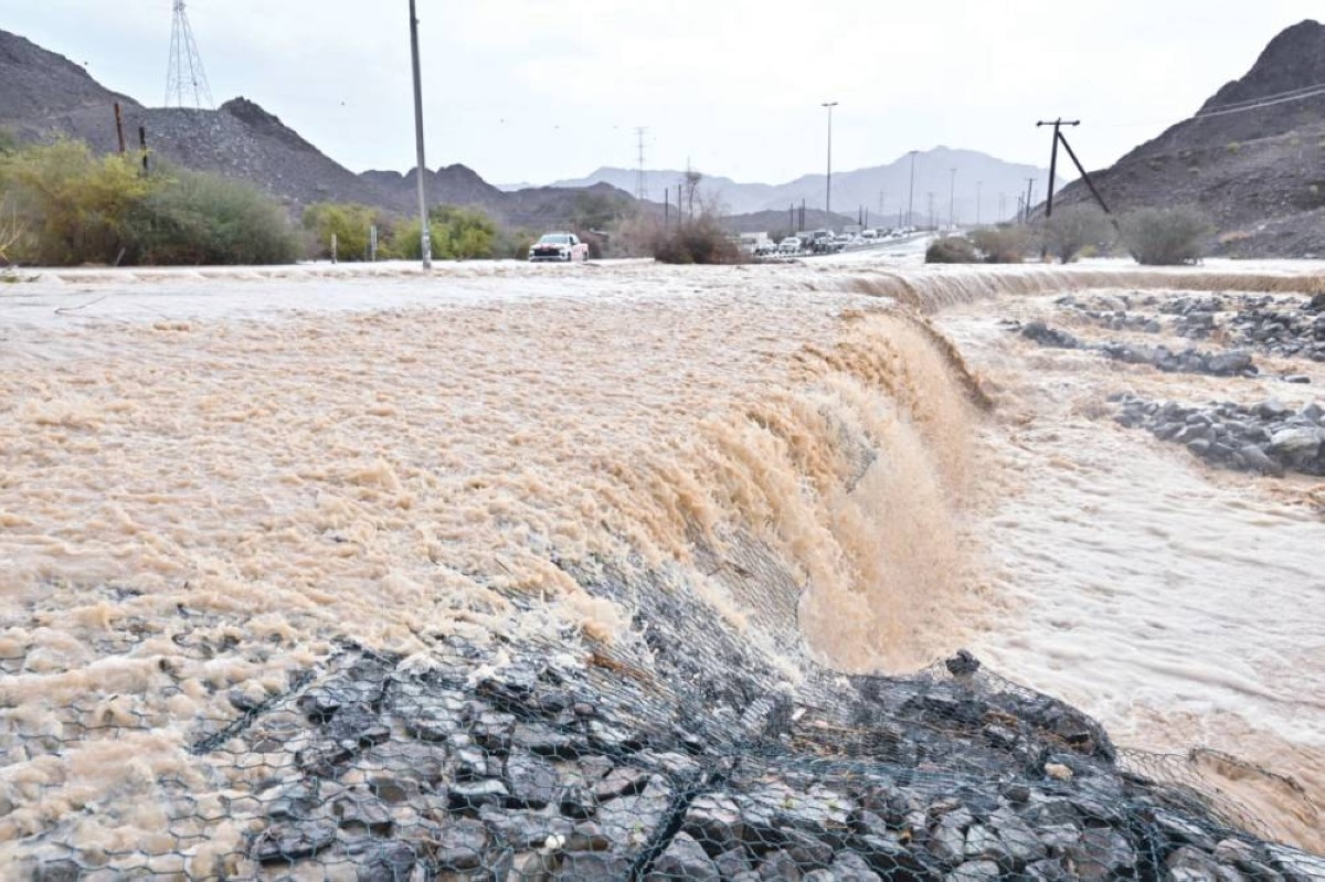 جريان أودية منطقة المنيعي في رأس الخيمة