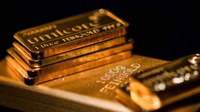 تراجع أسعار الذهب يلقي شكوكاً على مكانته ملاذاً آمناً