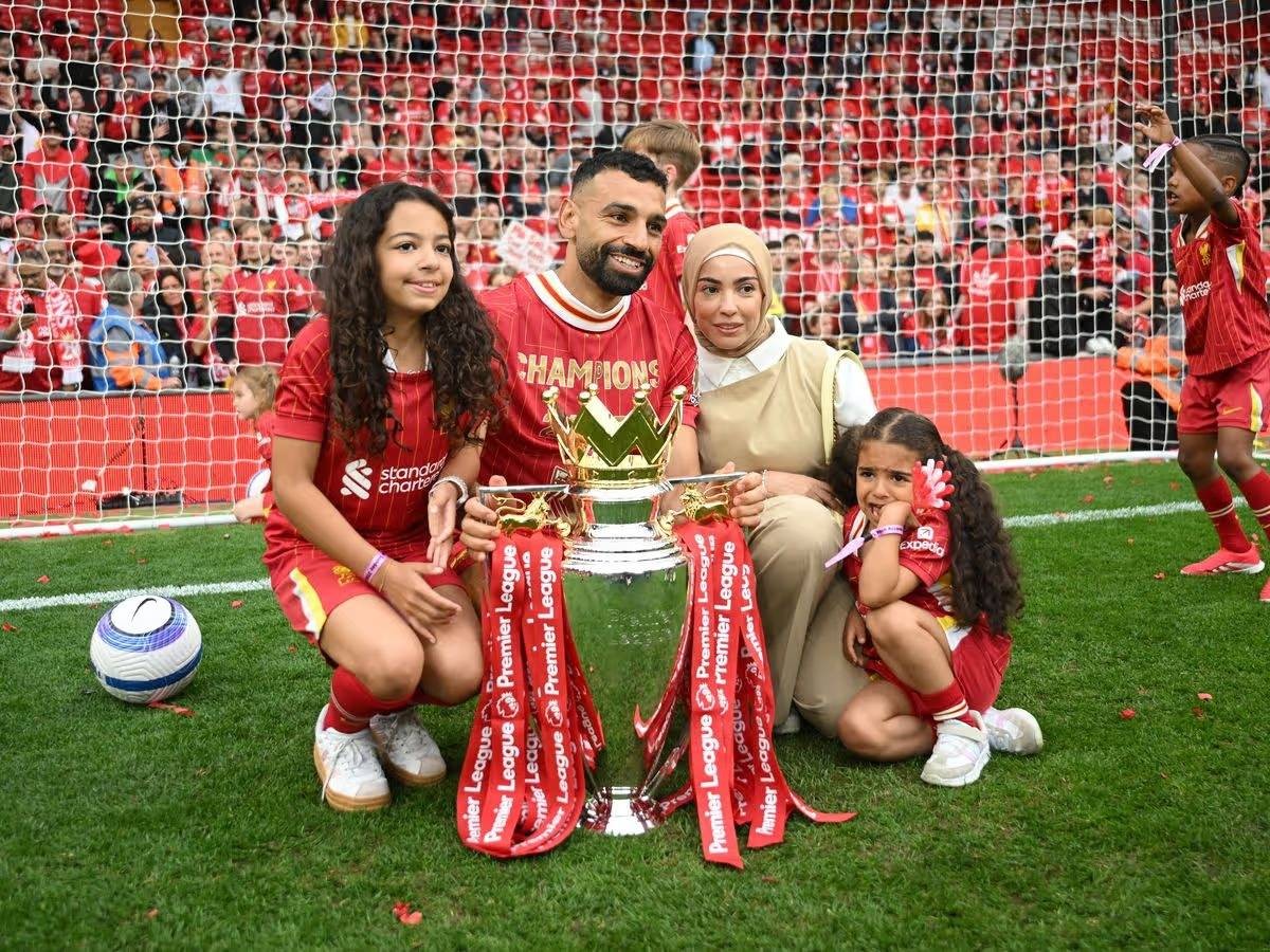 صلاح وزوجته