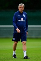 روي هودجسون يعود للتدريب بعمر 78 عاماً