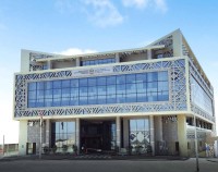 الإمارات.. إطلاق دليل السلامة والتوعية للعمال للتعامل مع تداعيات الاعتداءات الإيرانية الإرهابية