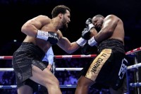 وريث عرش تايسون يهز عالم ملاكمة الوزن الثقيل بضربة قاضية