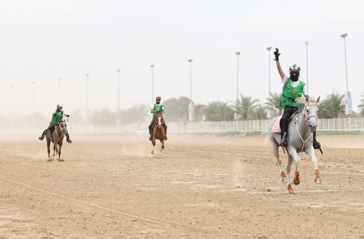 حمدان بن حرمش بطل كأس اليمامة في مهرجان ولي عهد دبي للقدرة