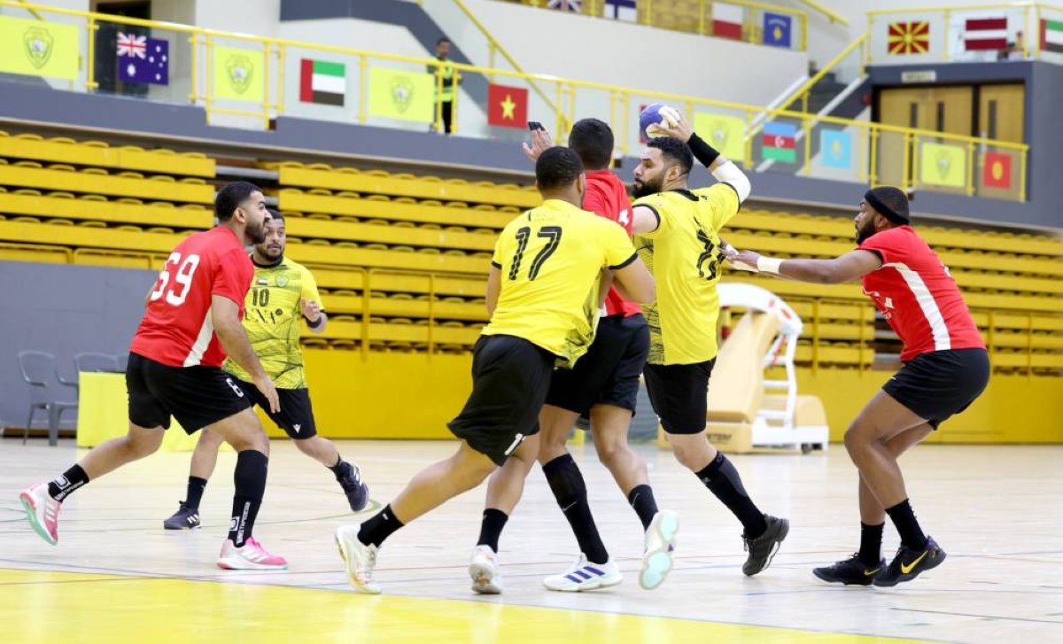الشارقة يتصدر دوري اليد بالعلامة الكاملة