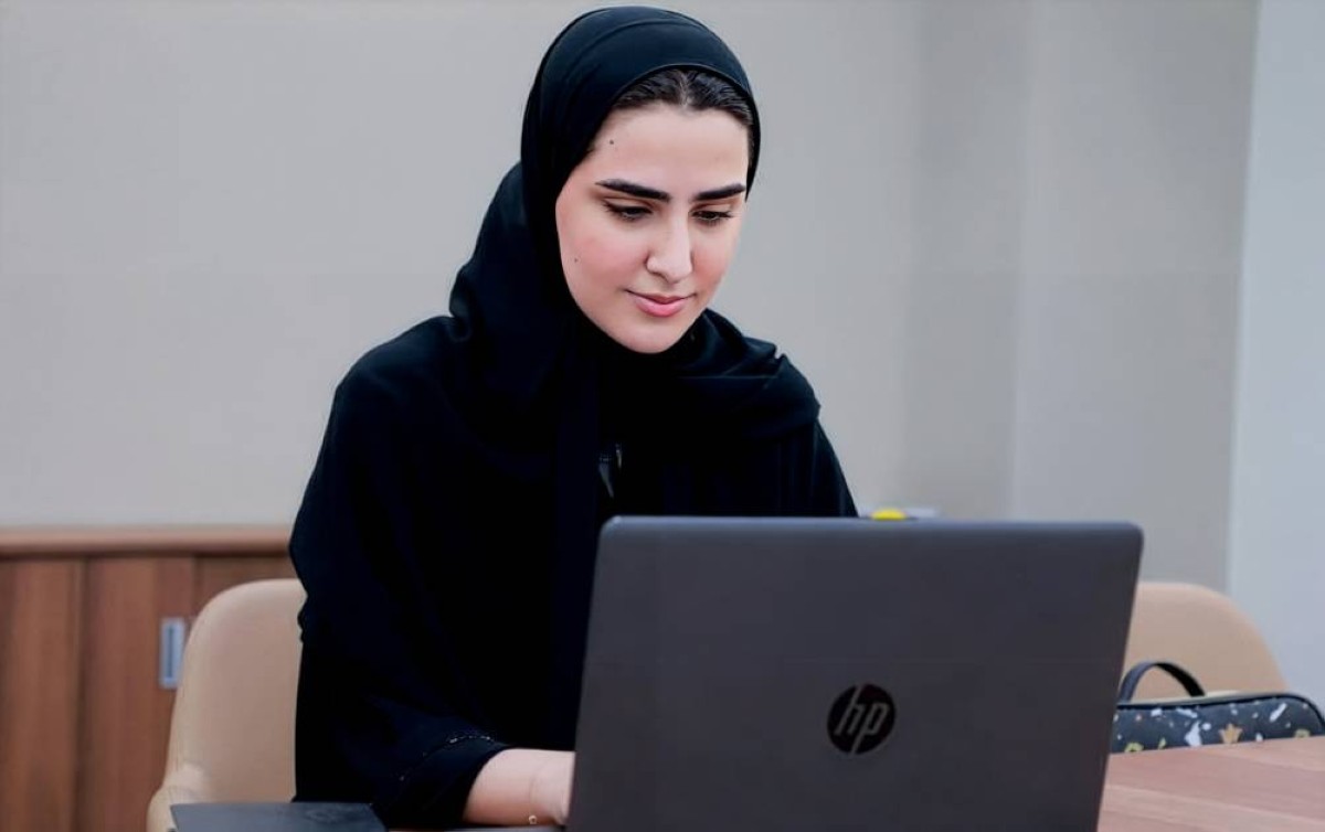 مدارس حكومية تدعو لسداد الرسوم إلكترونياً