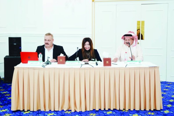 اختتام أمسيات البرنامج الثقافي المصاحب لأيام الشارقة المسرحية