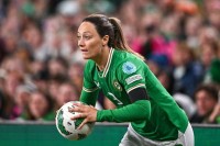 الأيرلندية ميغان تتصدر المشهد.. رميات تماس نسائية بأرقام قياسية (فيديو)