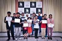 «أبوظبي للشطرنج» يختتم بطولات شهر مارس بتتويج الفائزين