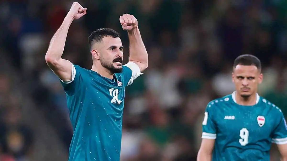 الهدايا تنهال على أيمن حسين.. سيارة ومنزل وهاتف ذهبي (فيديو)